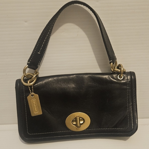 RARE Authentic Coach Black Leather Flap Shoulder Bag–Gold Hardware - Picture 3 of 12